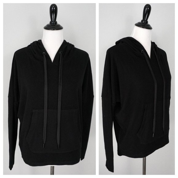 New TAHARI Black Long Sleeve Drawstring Soft Sweatshirt Hoodie Size Small - Picture 1 of 6
